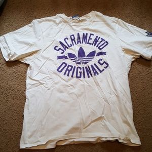 Adidas Sacramento Kings T-shirt